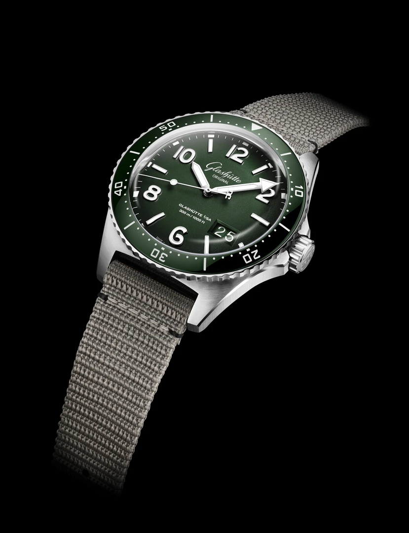 The SeaQ Panorama Date