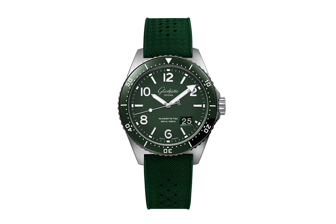 The SeaQ Panorama Date