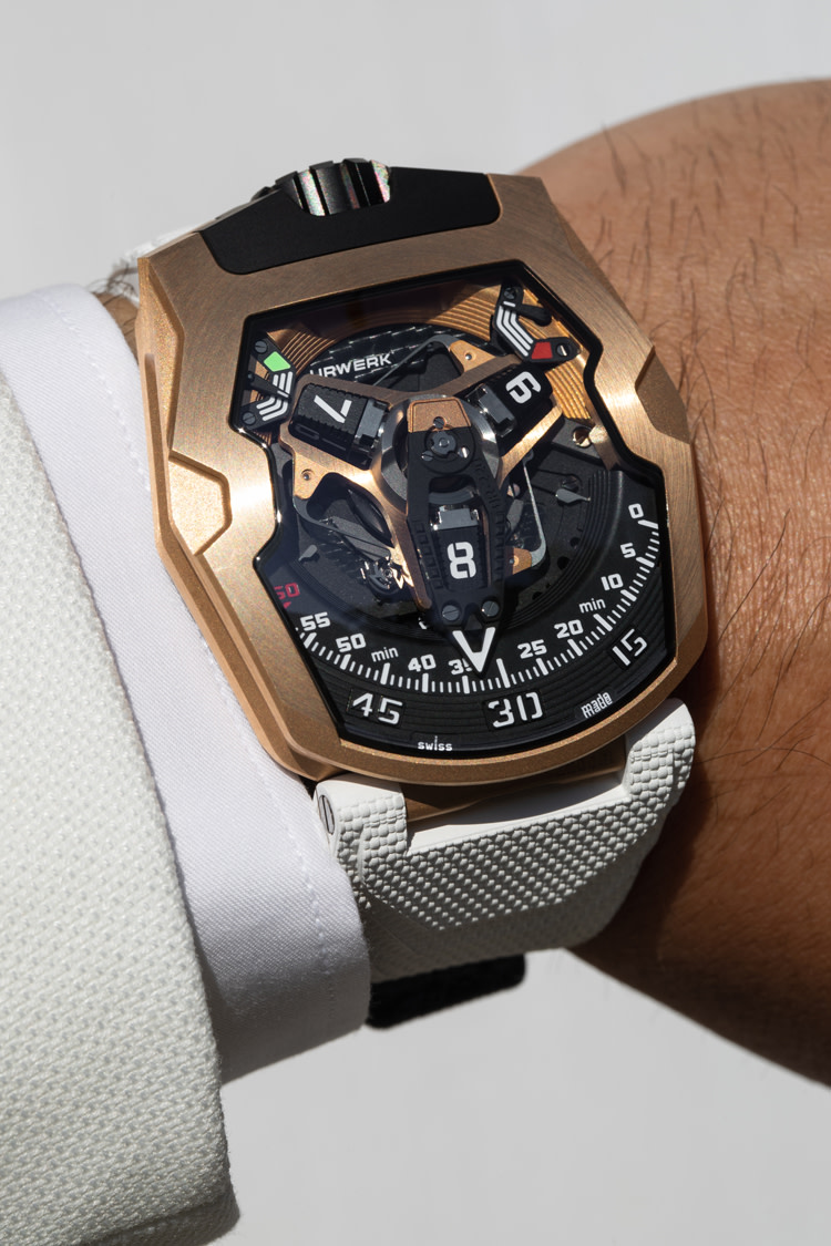 Urwerk UR-220 Red Gold