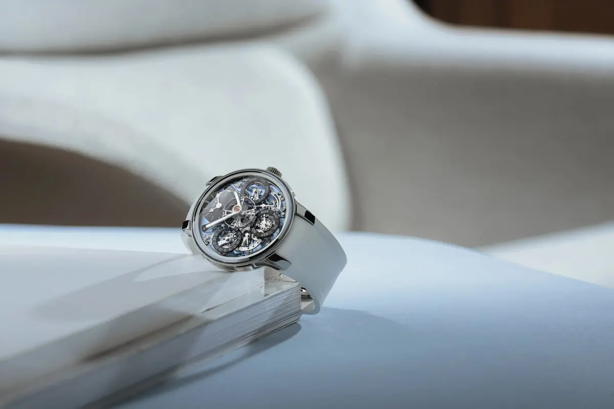 MBandF LM Perpetual EVO Blue Lifestyle