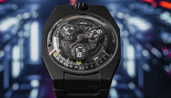 Urwerk Ur-100 v Full Black Titanium Jacket 