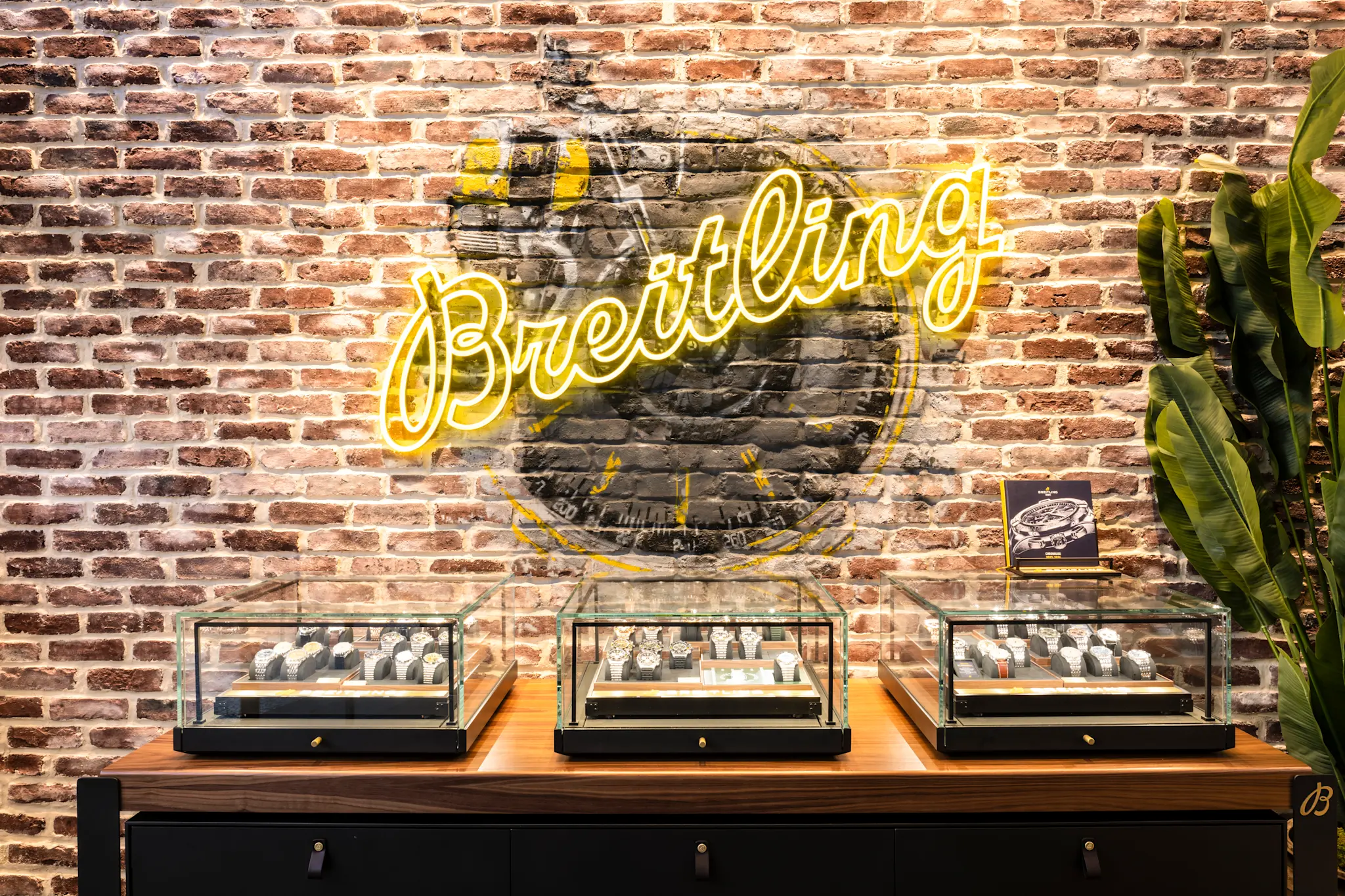Breitling Los Angeles Inside 5