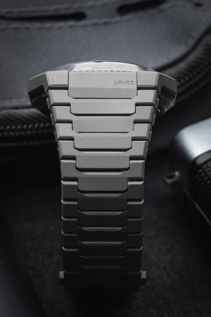 Urwerk’s UR-100V Full Titanium Jacket
