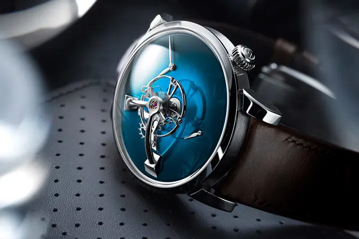 LM101 MB&F × H. Moser  Funky Blue fume dial