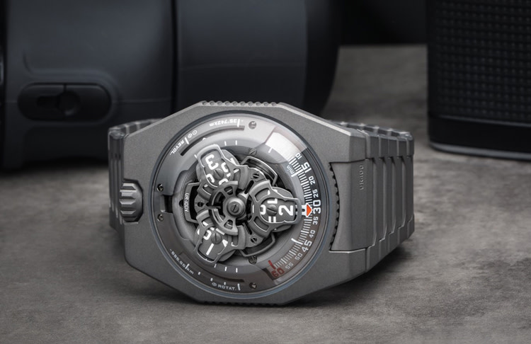 Urwerk’s UR-100V Full Titanium Jacket