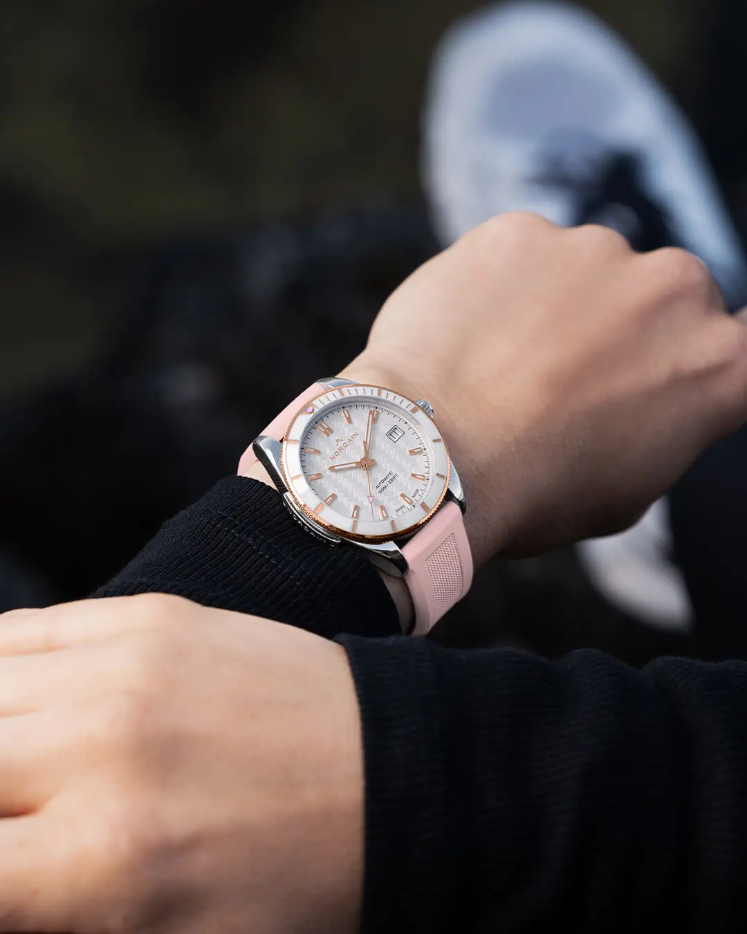 NORQAIN Adventure Sport 37mm Pink 1080x1350 5