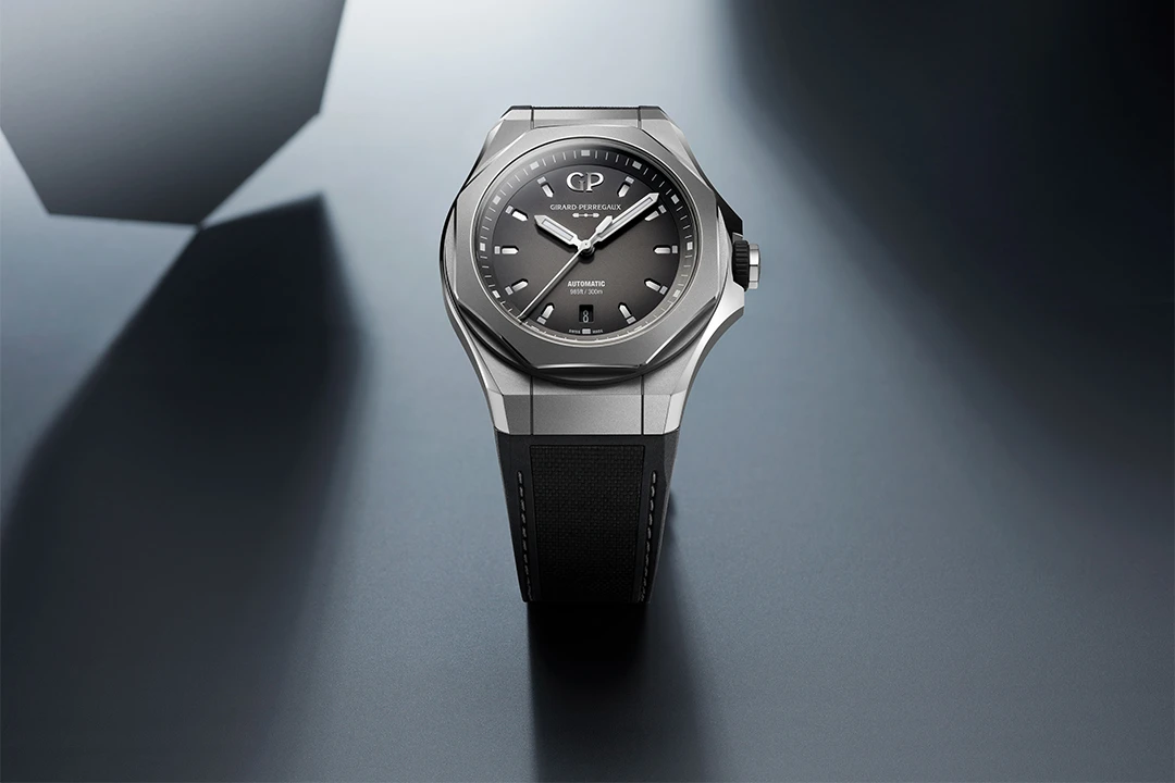 Girard-Perregaux Laureato Absolute Ti 230
