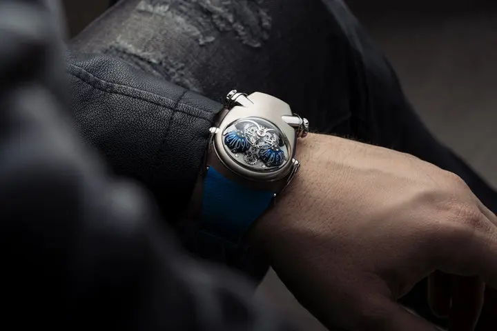 MB&F Horological Machine N°10 ‘Bulldog’ grade 5 titanium body with blue “eyes”