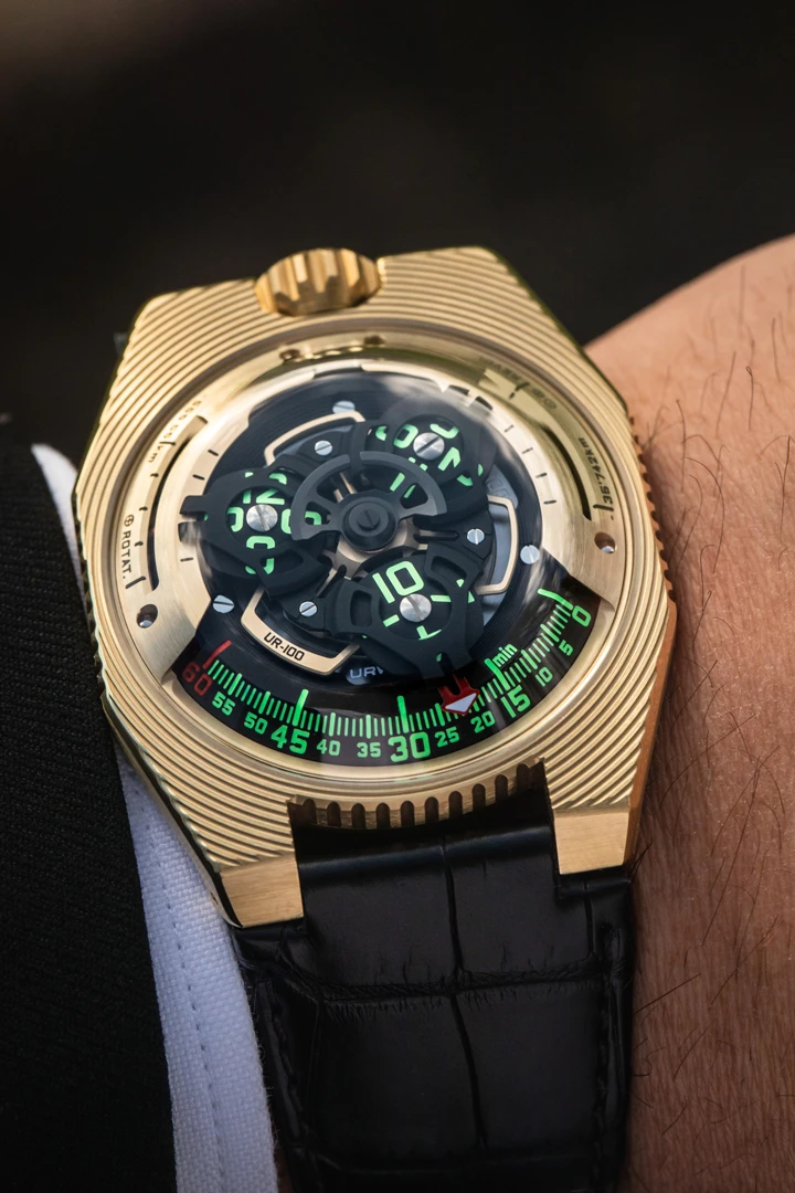 Urwerk UR-100 Electrum