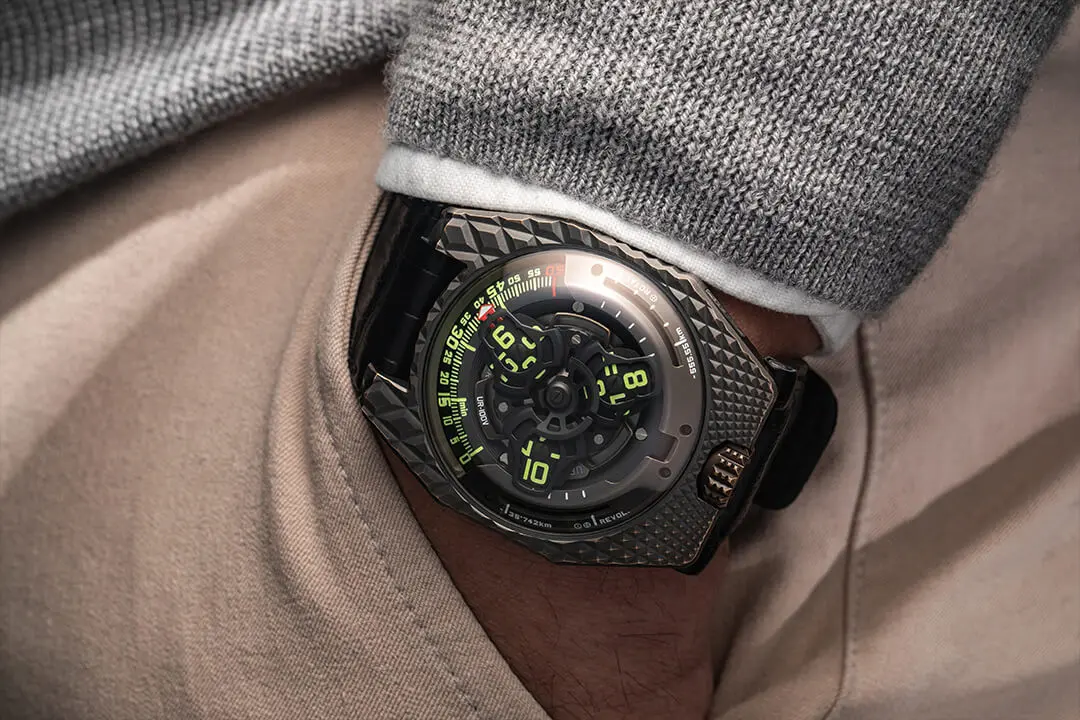 URWERK UR 100V T-Rex