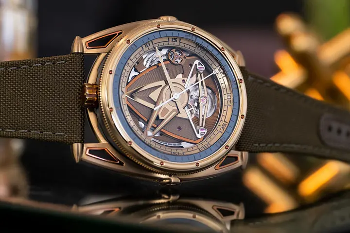 De Bethune’s DB28 GS “Yellow Submarine”