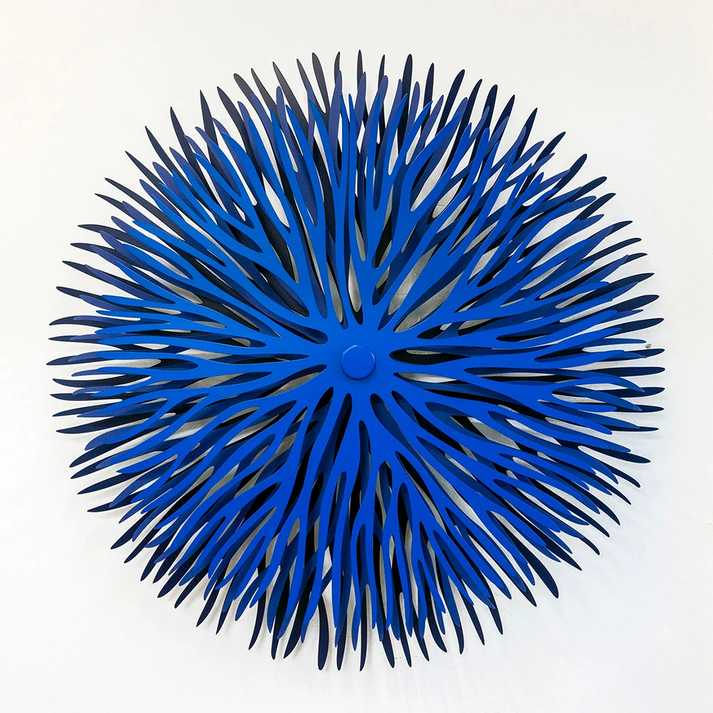 49211-www-su03-blue-sea-urchin-tap