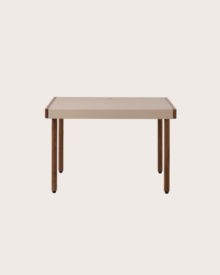 New Canaan Height-Adjustable Desk with no drawers