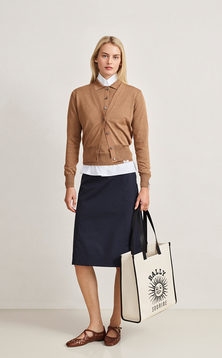 バリー公式オンラインストア：ラグジュアリーシューズ、バッグ、レディ