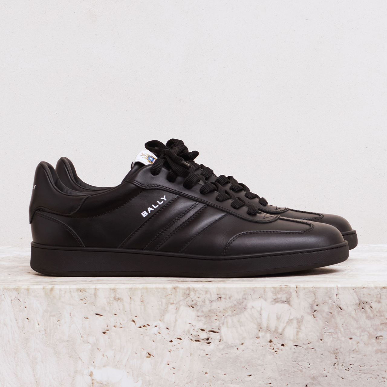 【アッパー極美品】BALLY バリー コインローファー ブラック レザー US7 BALLY バリー コインローファー ロゴプレート ブラック レザー