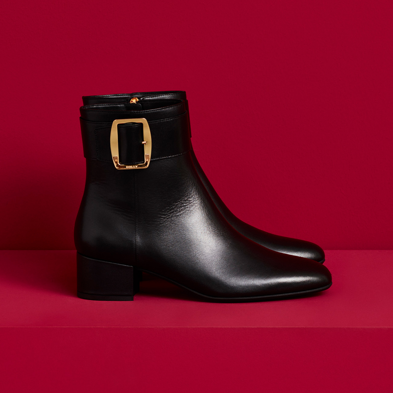 バリー公式オンラインストア：ラグジュアリーシューズ、バッグ、レディ