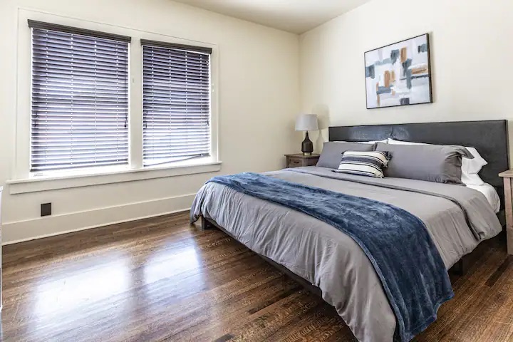 location image4