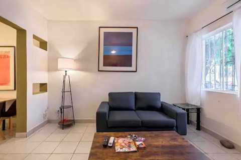 Inviting 1br in Zona Romantica