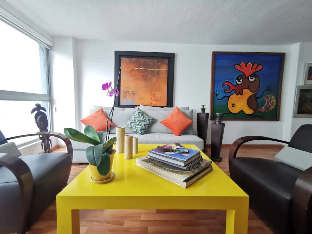 Colorful Apartment in Heart of Polanco