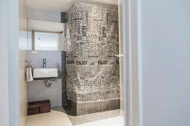 location image11