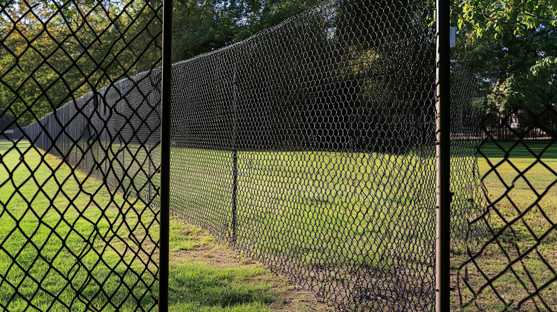Find Durable Chain Link Fences for Sale – Affordable & Secure!