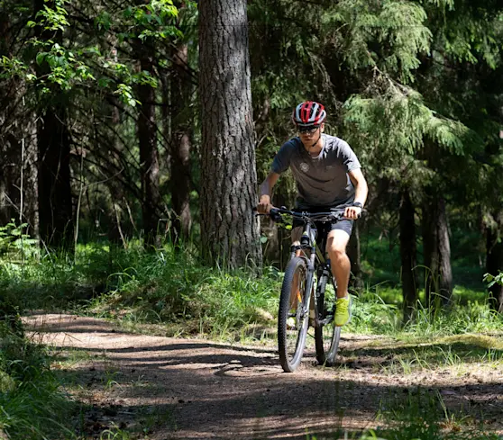 athlete testing cycling half image left