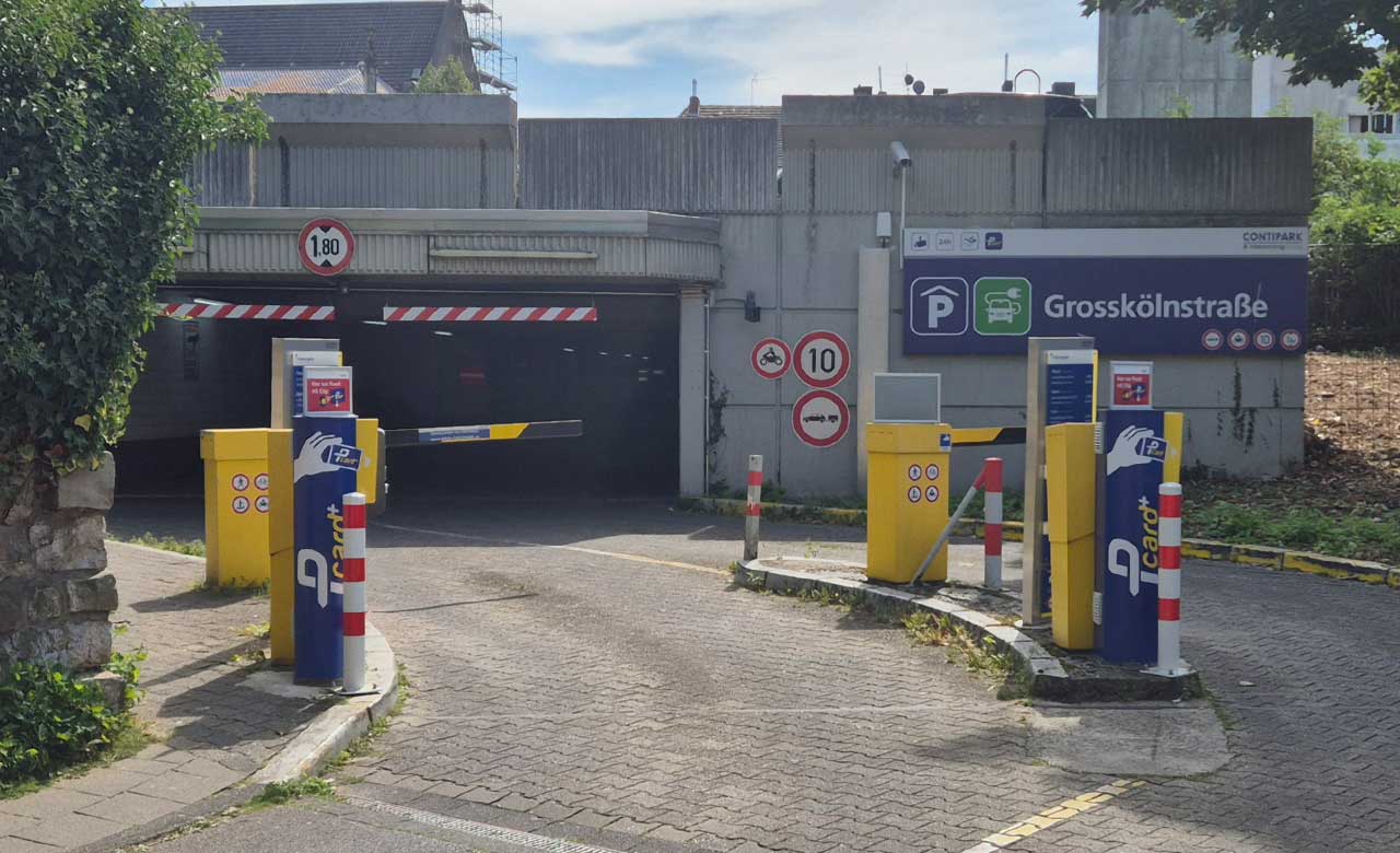 Einfahrt Parkhaus Grosskölnstrasse 