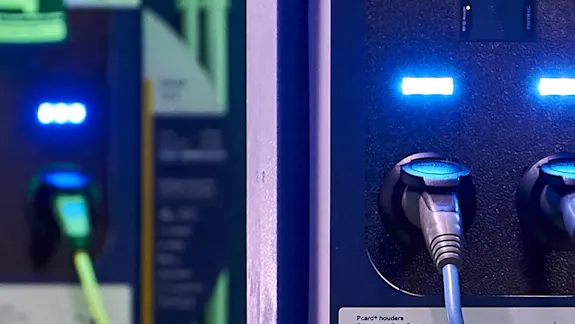 header-website-article-ev-charging