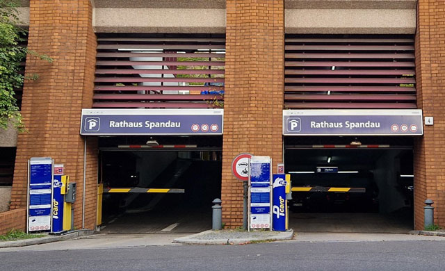 Parkhaus Rathaus Spandau in Berlin