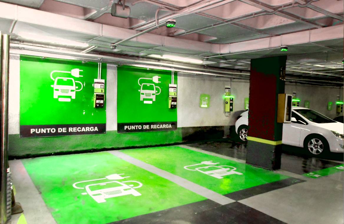 car park convenient, secure and ideally located near the city centre and healthcare services.