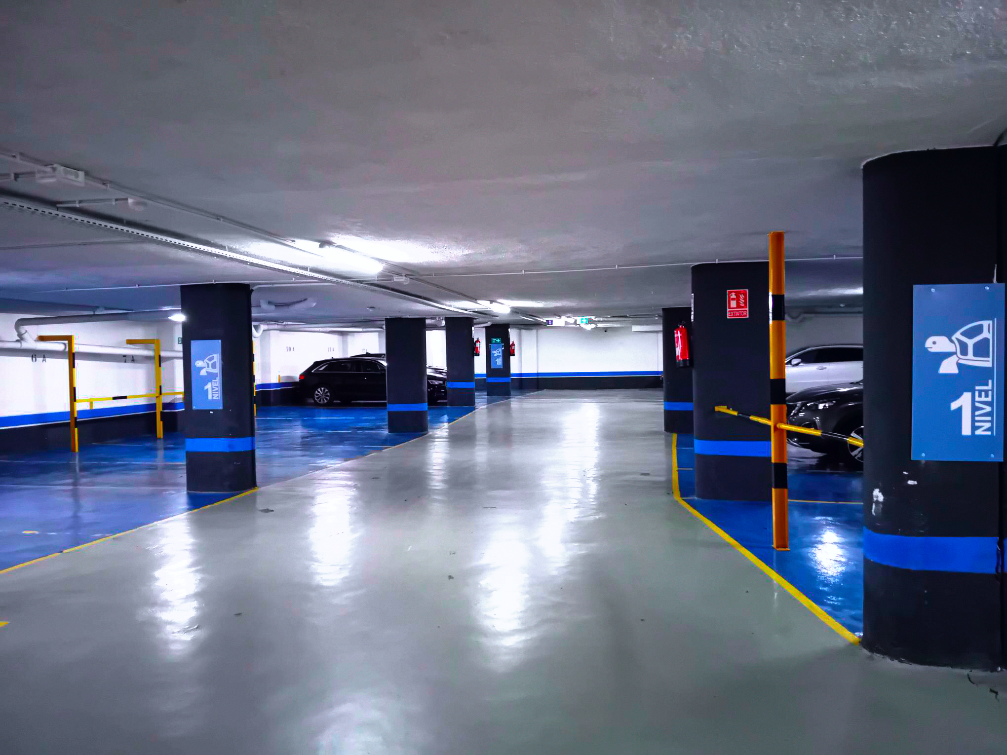 car park convenient, secure and ideally located near the city centre and healthcare services.