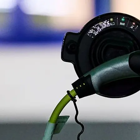 header picture ev charging DE