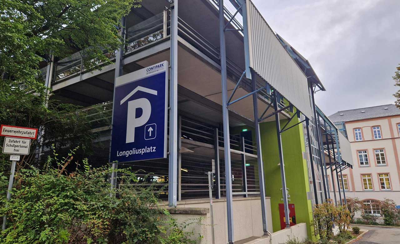 Parkhaus Longoliusplatz Außenansicht