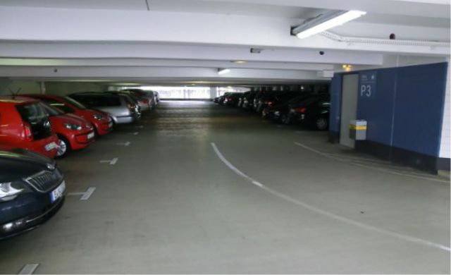 Parkhaus Bahnhof UCI in Duisburg