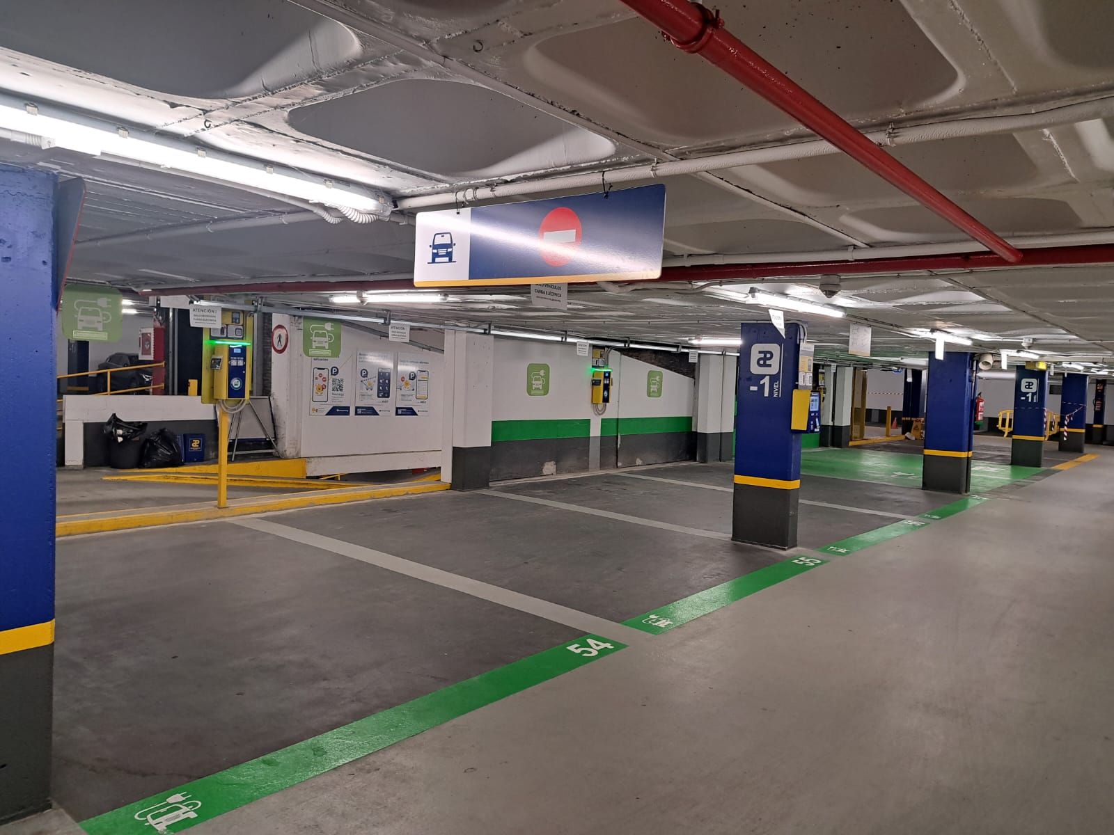 car park  right in the historic centre, ideal for visits and local tourism.