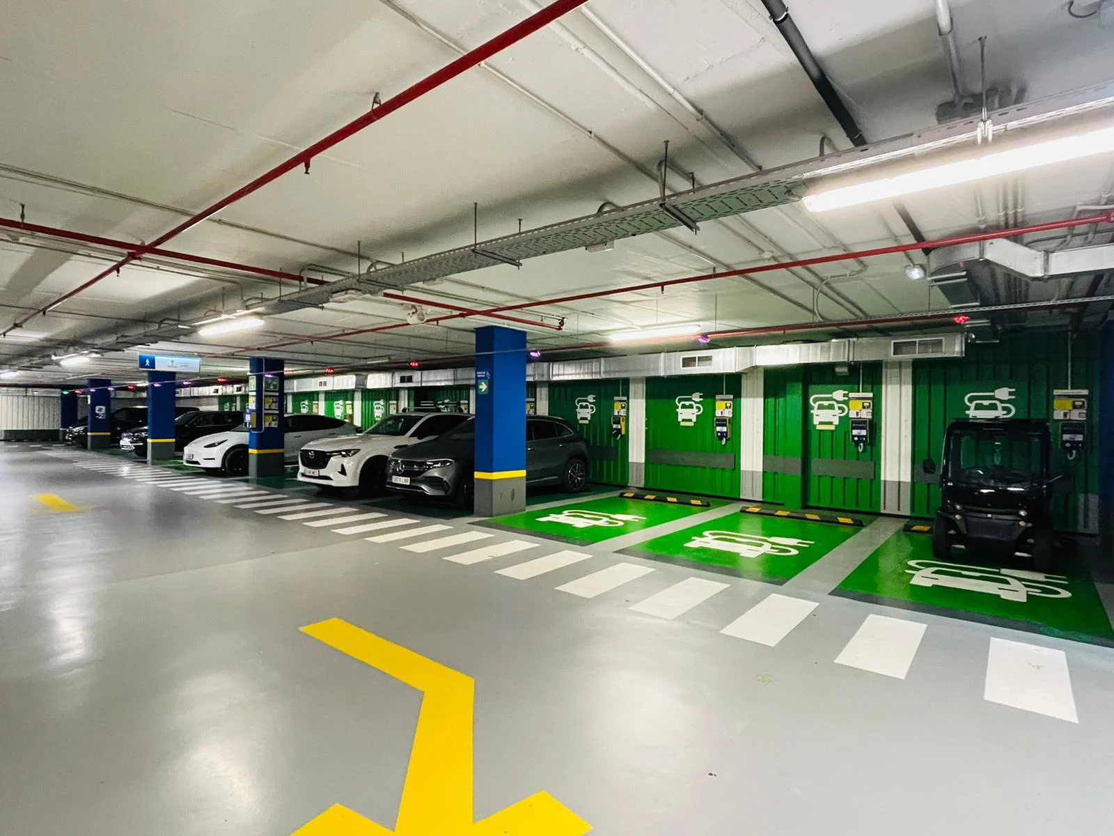 car park convenient, secure and ideally located near the city centre and healthcare services.