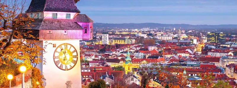 Parken in Graz: Bild der Stadt Graz mit einem Blick auf den Uhrturm und im Hintergrund die City.