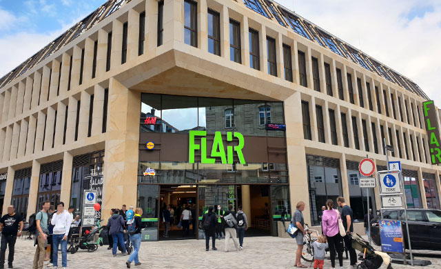Einkaufszentrum über Tiefgarage Flair in Fürth