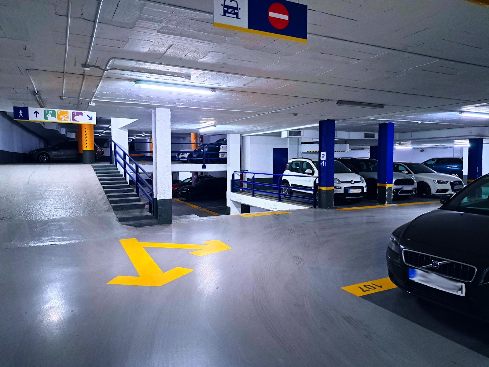 car park convenient, secure and ideally located near the city centre and healthcare services.