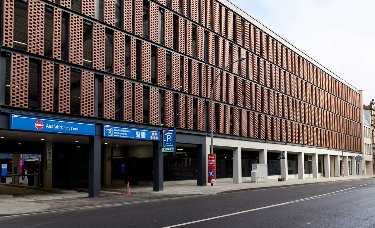 Außenansicht Parkhaus Hauptbahnhof City P9