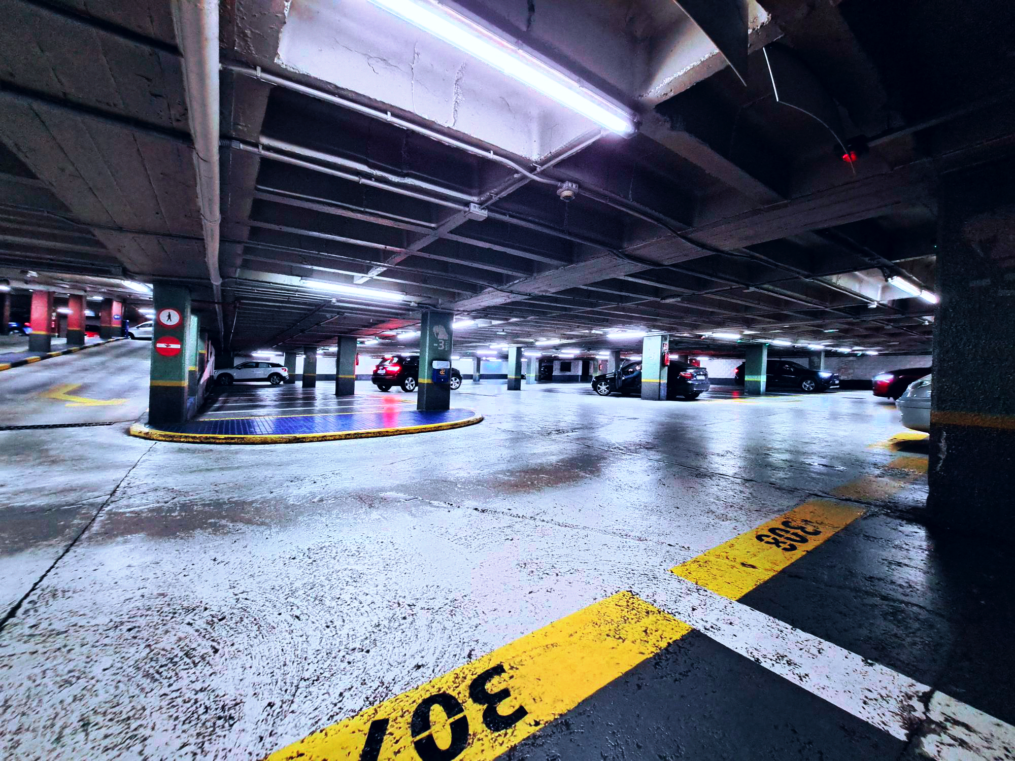 car park convenient, secure and ideally located near the city centre and healthcare services.