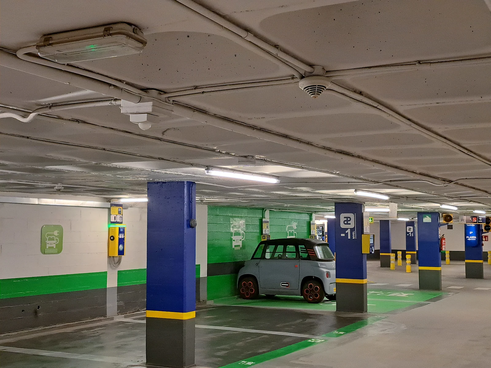 car park convenient, secure and ideally located near the city centre and healthcare services.