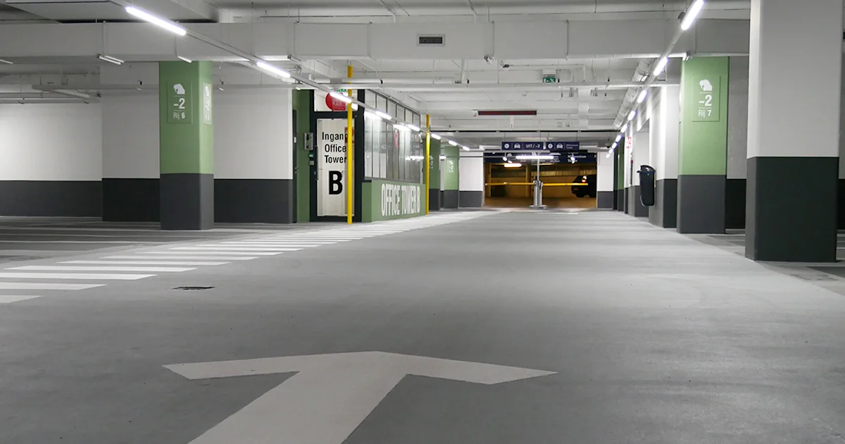 Garage Arrivals Parking - foto 2