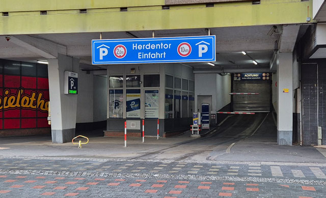 Parkhaus Herdentor in Bremen