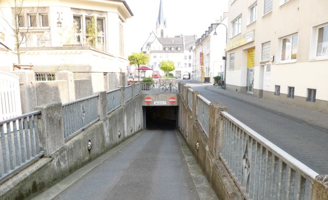 Tiefgarage Neptunplatz in Köln