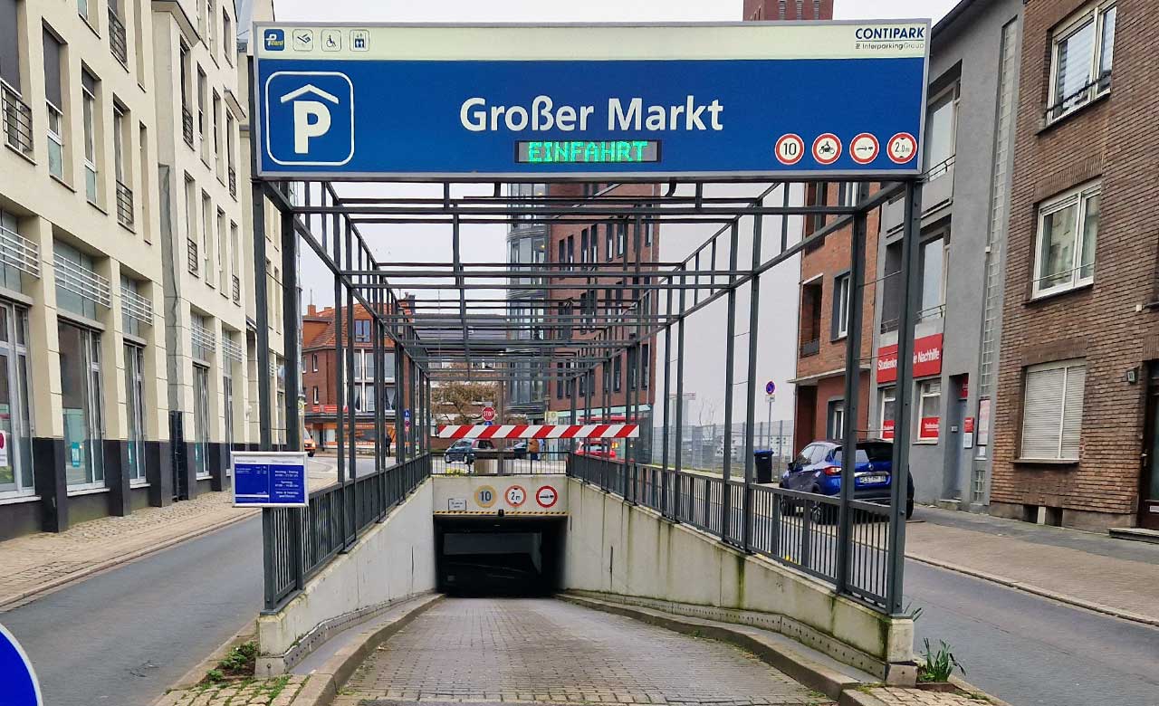Einfahrt der Tiefgarage Großer Markt in Wesel