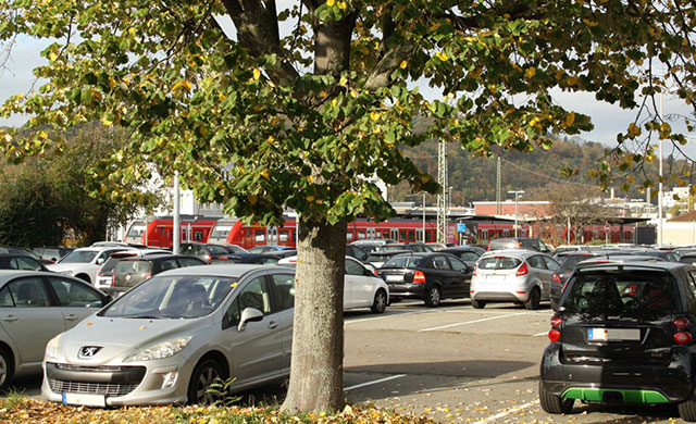 Parkplatz Bahnhof Oberesslingen