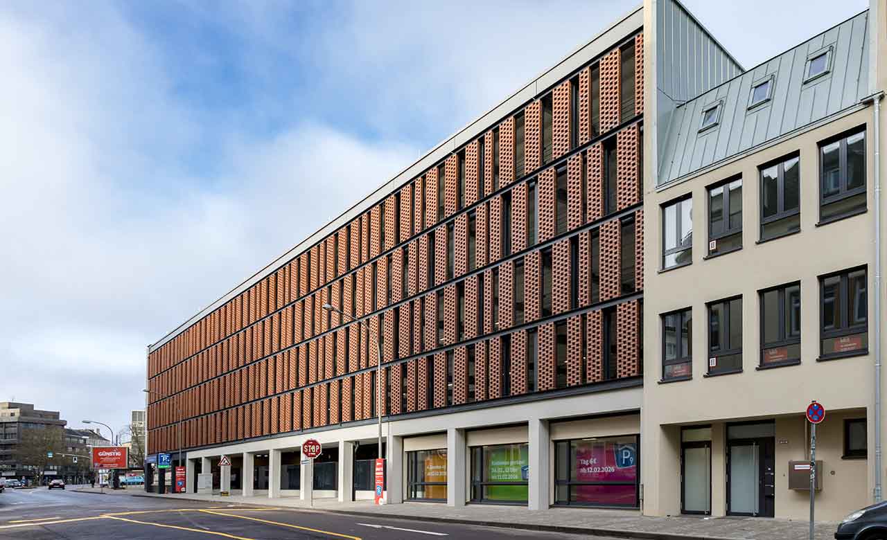 Außenansicht Parkhaus Hauptbahnhof City P9