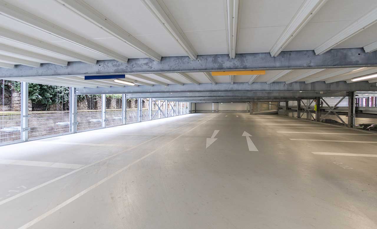 Innenansicht Parkhaus Hauptbahnhof City P9