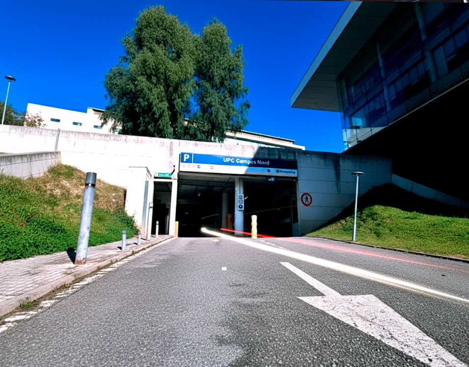 car park convenient, secure and ideally located near the city centre and healthcare services.